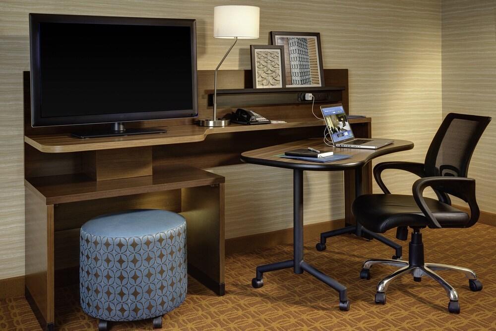 Fairfield Inn & Suites Fort Worth Northeast Хърст Екстериор снимка