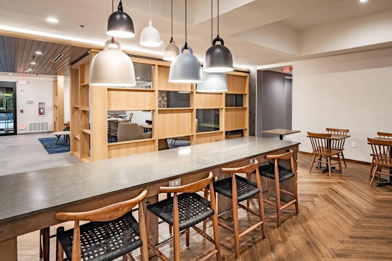 Fairfield Inn & Suites Fort Worth Northeast Хърст Екстериор снимка